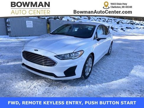 Used 2020 Ford Fusion SE image 1