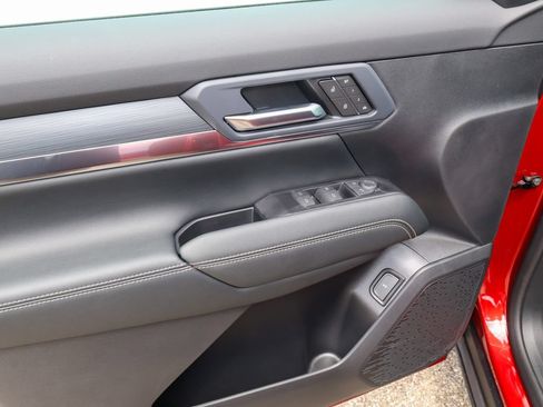 New 2027 GMC Terrain Elevation w/ Elevation Premium Package AWD/4WD image 9