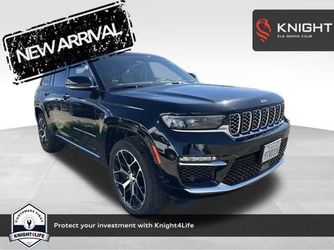 Used 2023 Jeep Grand Cherokee Summit image 1