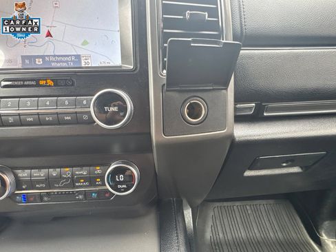 Used 2021 Ford Expedition XLT AWD/4WD image 32