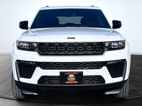 New 2026 Jeep Grand Cherokee Limited AWD/4WD image 6