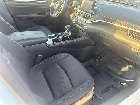 Certified 2023 Nissan Altima 2.5 SV FWD image 21