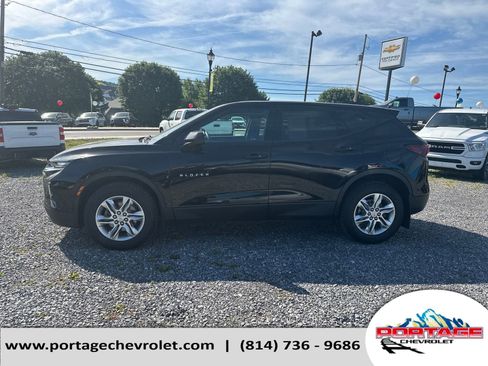 Used 2021 Chevrolet Blazer LT AWD/4WD image 2