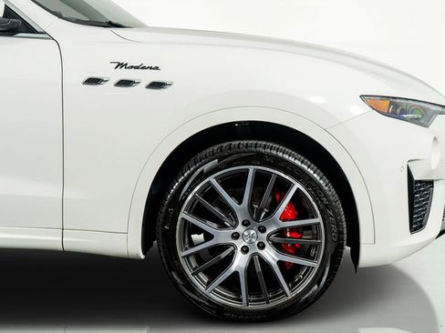 Used 2022 Maserati Levante Modena image 41