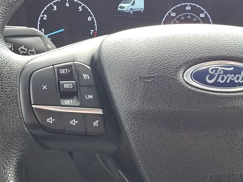 Used 2023 Ford Transit 250 Medium Roof AWD image 33
