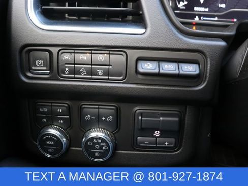 Used 2023 GMC Yukon XL AT4 w/ AT4 Premium Plus Package AWD/4WD image 27