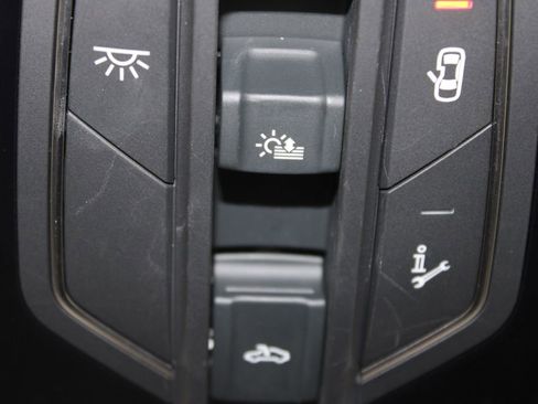 Used 2025 Audi Q7 3.0T Premium Plus AWD/4WD image 47