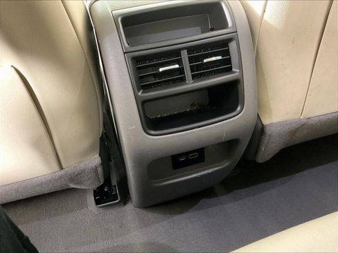 Used 2023 Cadillac XT5 Premium Luxury w/ LPO, Floor Liner Package FWD image 10