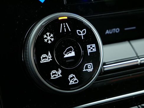 New 2025 Nissan Armada PRO-4X w/ Pro-4X Premium Package image 34