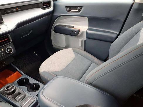 Used 2022 Ford Maverick XLT image 12