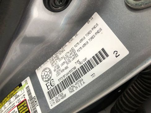 Used 2017 Toyota Tundra SR5 AWD/4WD image 32