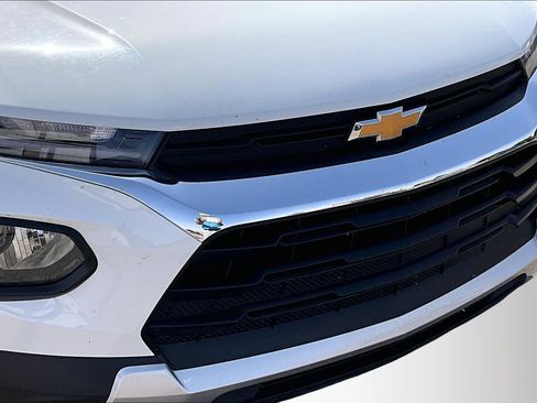 Certified 2023 Chevrolet TrailBlazer LT w/ Convenience Package FWD image 30