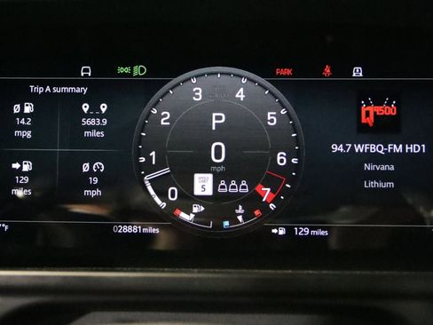 Used 2023 Land Rover Defender 90 X AWD/4WD image 44
