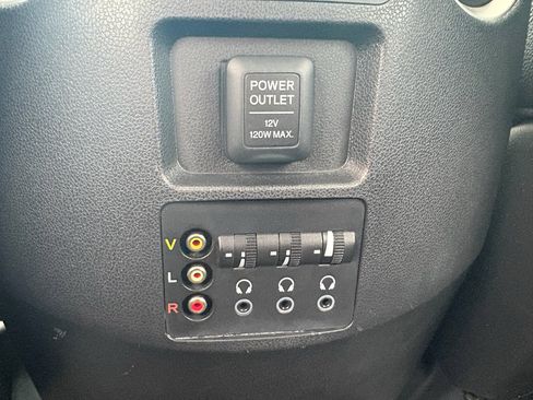 Used 2013 Honda Pilot Touring image 28