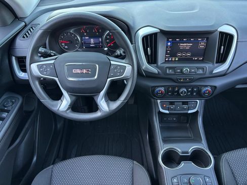 Used 2023 GMC Terrain SLE w/ Driver Convenience Package AWD/4WD image 17