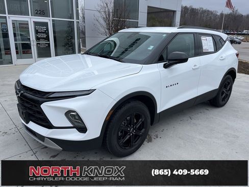 Used 2024 Chevrolet Blazer LT image 1