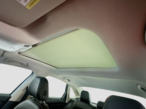 Used 2024 Volkswagen Jetta SE image 26