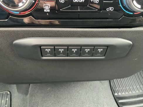 Used 2026 GMC Sierra 3500 SLE w/ SLE Convenience Package image 47