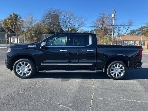 Used 2023 Chevrolet Silverado 1500 High Country w/ High Country Premium Package image 2
