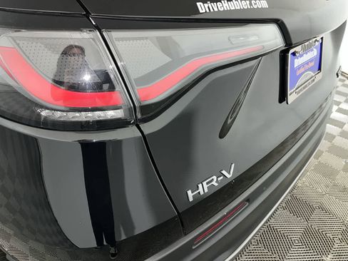 Used 2025 Honda HR-V Sport image 11