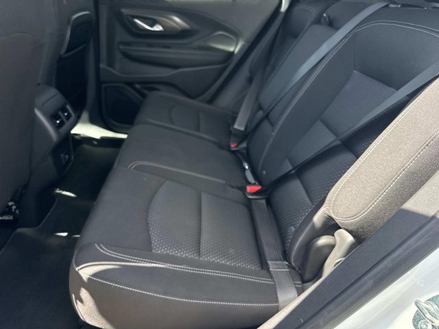 Used 2024 GMC Terrain SLE AWD/4WD image 14