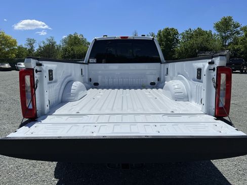 New 2026 Ford F250 XL w/ XL Off-Road Package AWD/4WD image 24