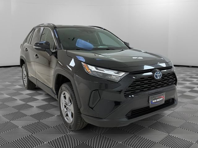 Used 2023 Toyota RAV4 XLE w/ Convenience Package AWD/4WD image 7