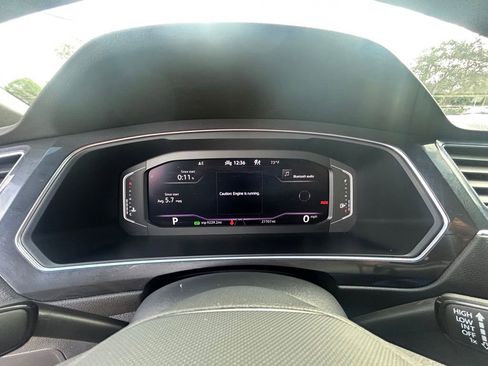 Used 2023 Volkswagen Tiguan SEL R-Line image 40