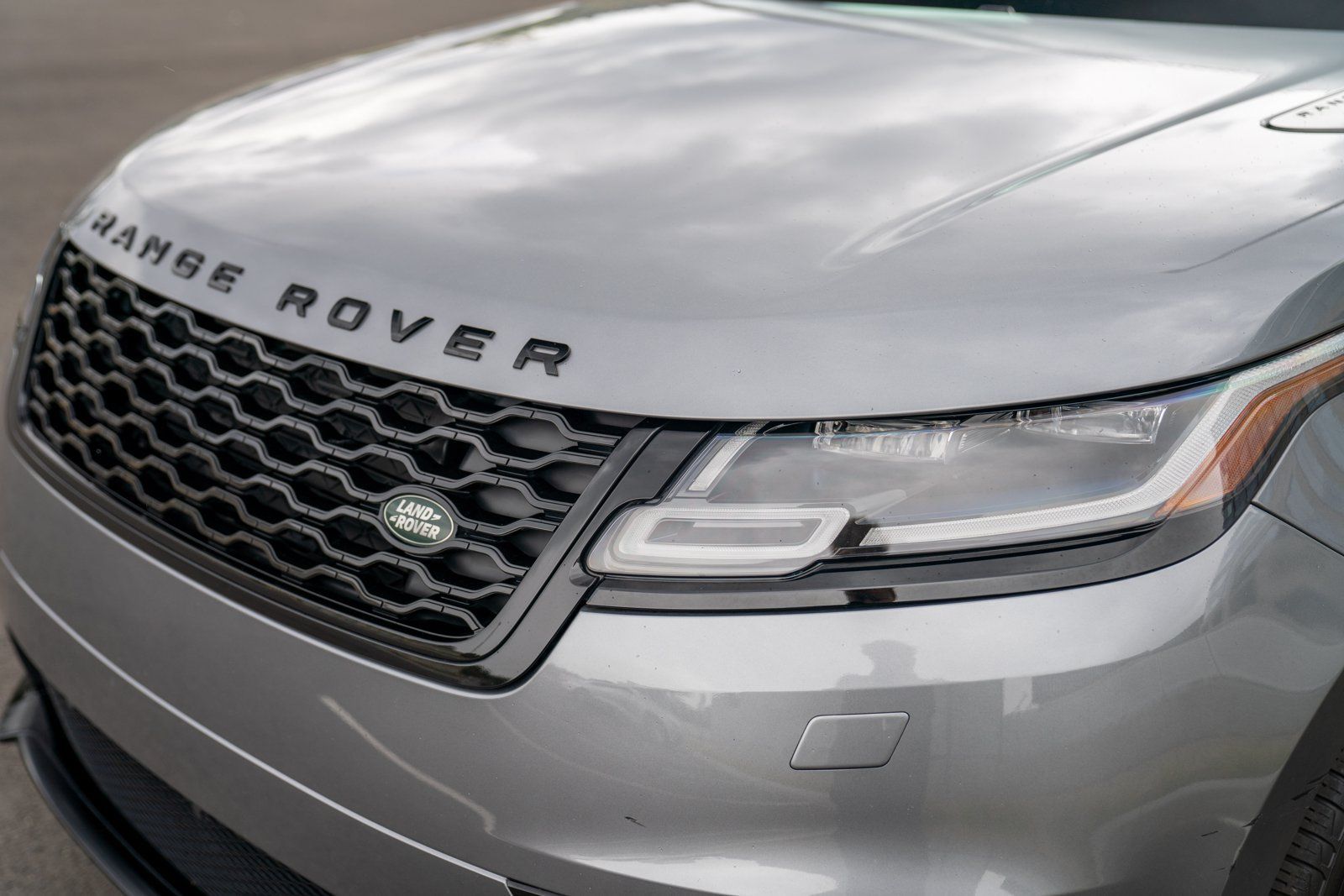Used 2022 Land Rover Range Rover Velar R-Dynamic S AWD/4WD image 28