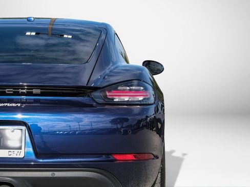 Used 2025 Porsche 718 Cayman RWD image 41