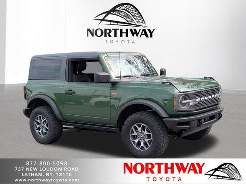 Used 2022 Ford Bronco Badlands image 1