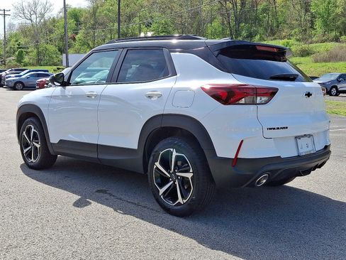 Used 2023 Chevrolet TrailBlazer RS w/ Convenience Package FWD image 4