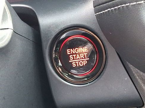 Used 2023 Honda HR-V EX-L image 24