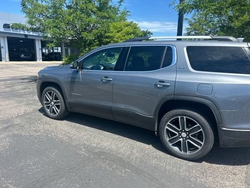 Used 2021 GMC Acadia SLT w/ Technology Package AWD/4WD image 12