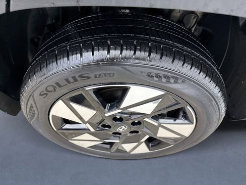 Used 2024 Hyundai Kona SEL image 20