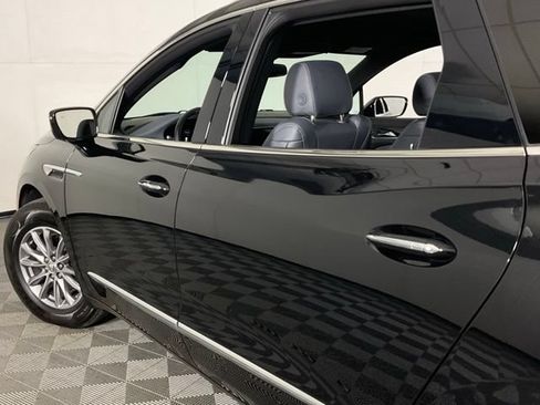 Used 2024 Buick Enclave Essence AWD/4WD image 35