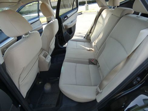 Used 2019 Subaru Outback 2.5i Premium image 48