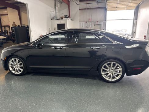 Used 2014 Lincoln MKZ AWD image 7