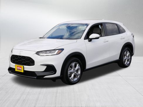 Used 2024 Honda HR-V LX image 3
