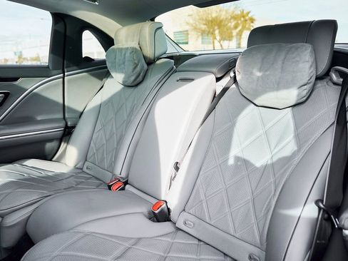 Used 2021 Mercedes-Benz Maybach S 580 4MATIC image 40