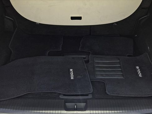 Certified 2022 Nissan Rogue SL FWD image 10