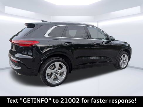 Certified 2025 Audi Q5 Premium Plus w/ Premium Plus AWD/4WD image 3