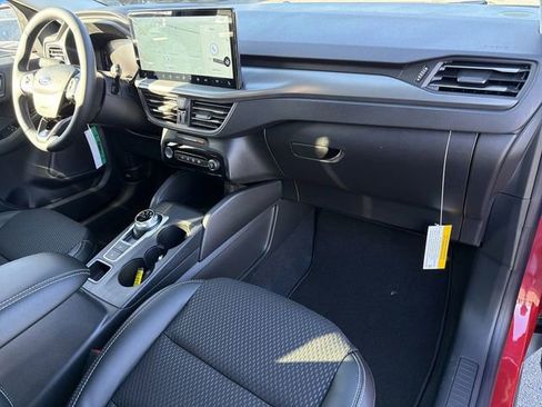 New 2026 Ford Escape SE FWD image 28