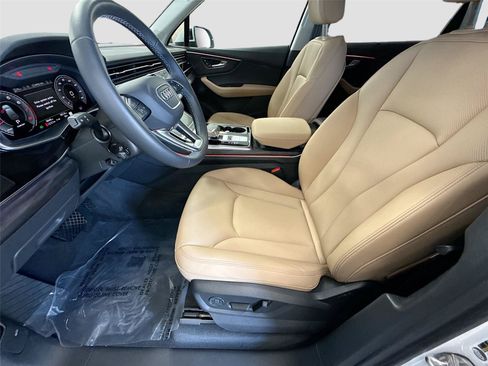 Certified 2025 Audi Q7 3.0T Premium Plus AWD/4WD image 21