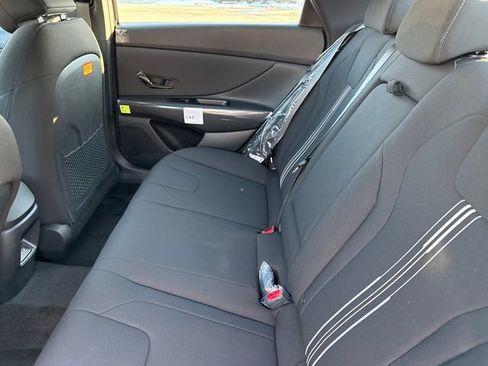 New 2026 Hyundai Elantra SEL Sport image 21