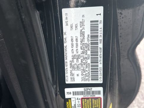 Used 2018 Toyota Tacoma TRD Sport w/ Technology Package image 31