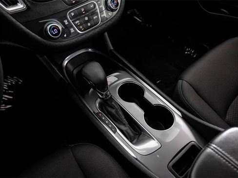 Used 2021 Chevrolet Malibu LT image 21