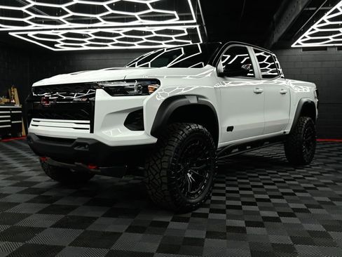 New 2026 Chevrolet Colorado ZR2 w/ Technology Package image 17