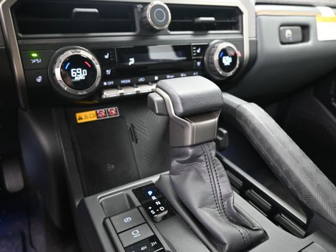 Certified 2025 Toyota 4Runner Trailhunter AWD/4WD image 29