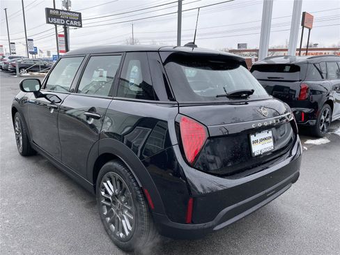 New 2026 MINI Cooper 4-Door Hardtop FWD image 5